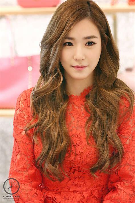 Kpop Tiffany Hwang Red Valentino
