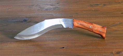Aquí encontrarás la mejor selección de cuchillos de caza. El Centinela Cuchillos Artesanales: Kukri. Gurkha por ...
