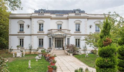 Le Vésinet Private Mansion For Sale €6780000 600 M²
