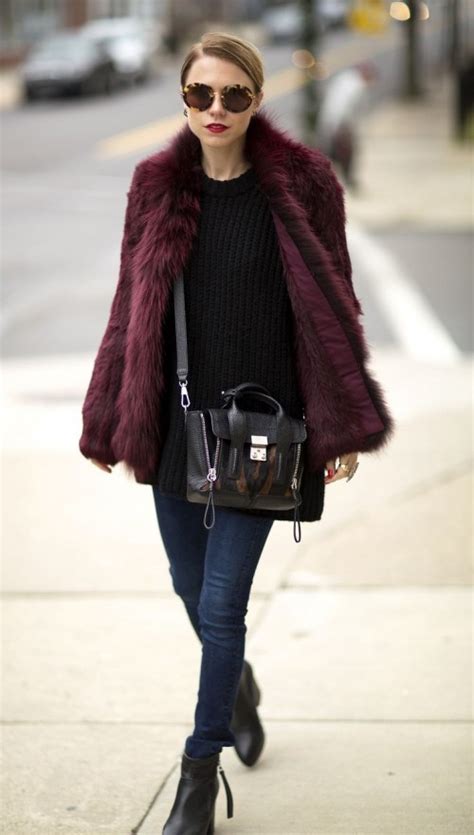 21 Super Chic Short Fur Coat Outfits To Feel Warm In Winter Styleoholic