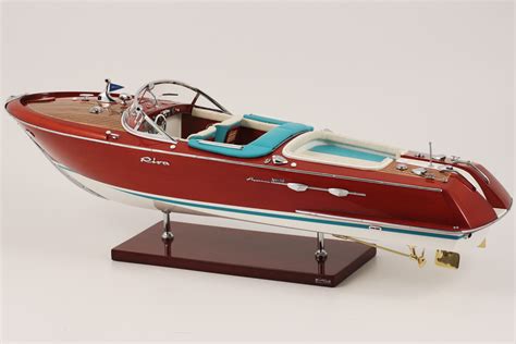 Model Boat Riva Aquarama Special 58cm Kiade