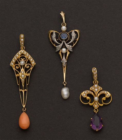 Estate Jewelry Pendants And Lockets Three Antique Pendants Total 3 Items Art Nouveau