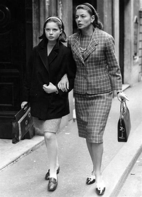 Isabella rossellini, the italian actress and model who has made her home in america since 1979 and holds dual italian and american citizenship, was born cinema royalty when she made her debut on june 18, 1952 in rome. 1000+ images about Isabella Rossellini on Pinterest