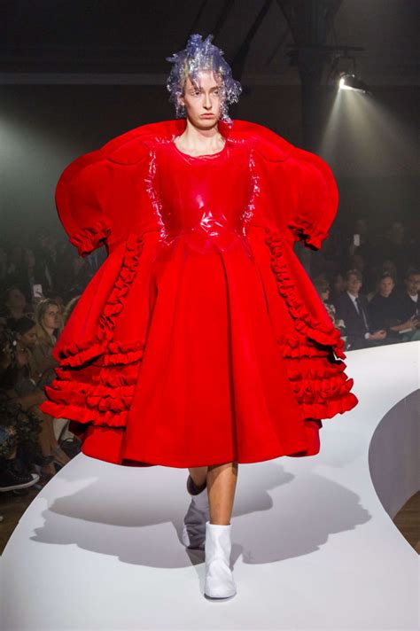 Rei Kawakubo Explored The Theme Of Invisible Clothing At Comme Des