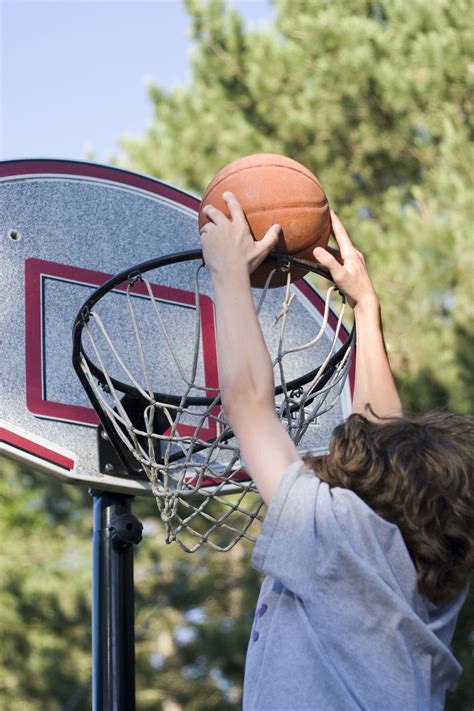 The Easiest Guide On How To Play Basketball Sports Aspire