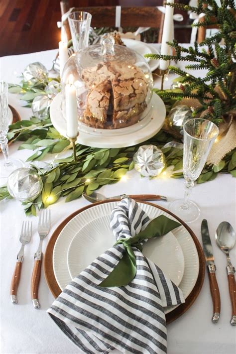 14 Festive Holiday Tablescapes To Inspire You Pizzazzerie