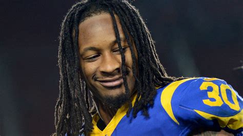 todd gurley s physical has positive side effect on falcons run game