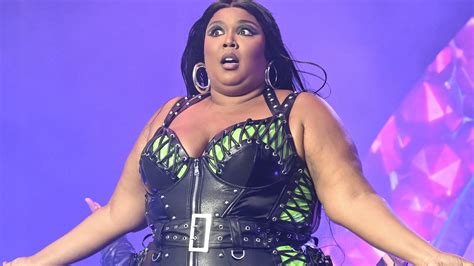 daily wire news on twitter lizzo says she s close to ‘quitting music over comments about her