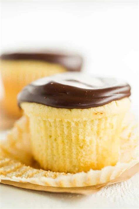 Put the egg yolks in a medium sized bowl and gently beat them together. Boston Cream Cupcakes Recipe
