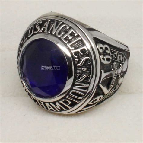 Buy or sell world series rings super bowl rings stanley cup trophies more authentic championship sports memorabilia to buy, sell, consign and trade at buyandsellchampionshiprings com. 1963 Los Angeles Dodgers World Series Championship Ring ...