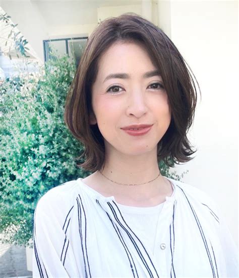 【40代の2022年最新髪型】バッサリ切っても女らしい韓国風レイヤーボブ 美st online