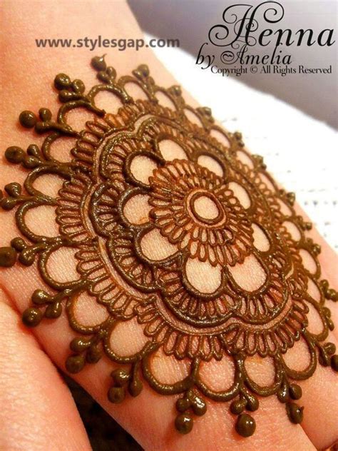 Read this article for more details. Simple Easy Eid Mehndi Designs 2020-2021 Latest Collection ...