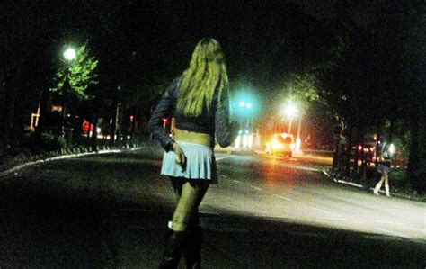 Trois Jeunes En Garde à Vue Pour Avoir Attaqué Des Prostituées Au Bois De Boulogne Le Parisien