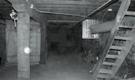 Can You See The Seriously Creepy Thing Lurking In This Basement