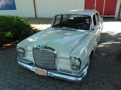 Deze uitvoering en deze kleuren combinatie maakt werkelij tongeren 4 dec. Mercedes 300SE / W112 / automaat te koop - oldtimers te koop