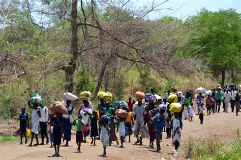 13 000 Sudanese Refugees Return Home From Ethiopia 42 000 Remain Sudanese Government