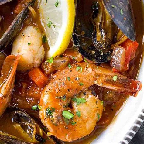 Catered christmas dinner san francisco. San Francisco Seafood Cioppino | Recipe | Seafood recipes ...