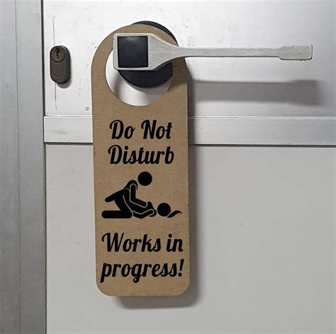 Simbolo Non Disturbare Porta Per Adulti Etsy Wooden Door Signs