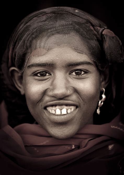 Oromo Girl Smiling Ethiopia © Eric Lafforgue Ericlaf Flickr