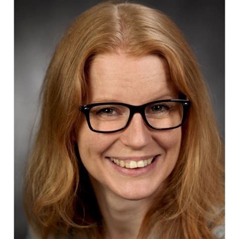 Wir haben die leistungen aller zehn teams analysiert. Steffi Fraundörfer - Projektsteuerung - o|con Office ...