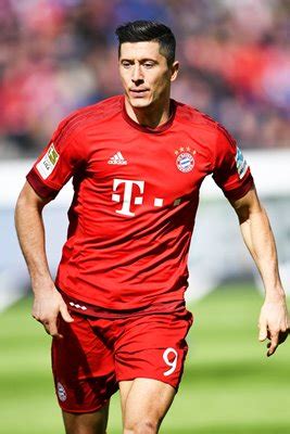 This great player poster featuring robert lewandowski's name and portrait alongside fc bayern münchen lettering logo is perfect for our biggest fans. Bayern Munich Posters, Prints & Canvas 2019 | Sport Photo ...