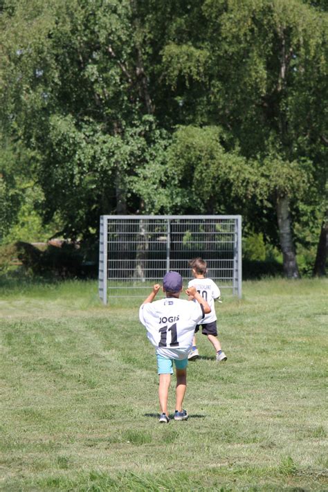 Jun 20, 2021 · burkhard bock ist ein ernster typ. Fußballfeld Kuchen WM Party OTTO - Lavendelblog