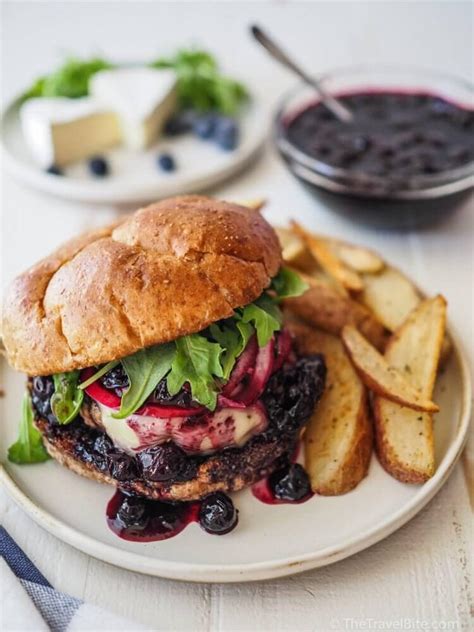 Balsamic Blueberry And Brie Burgers The Travel Bite