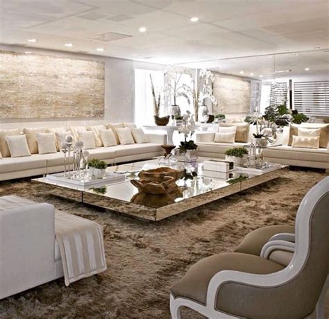 50 Magnificent Luxury Living Room Designs 21