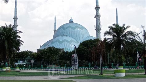 Masjid Raya Al Azhom Kota Tangerang Foto 1 1930353