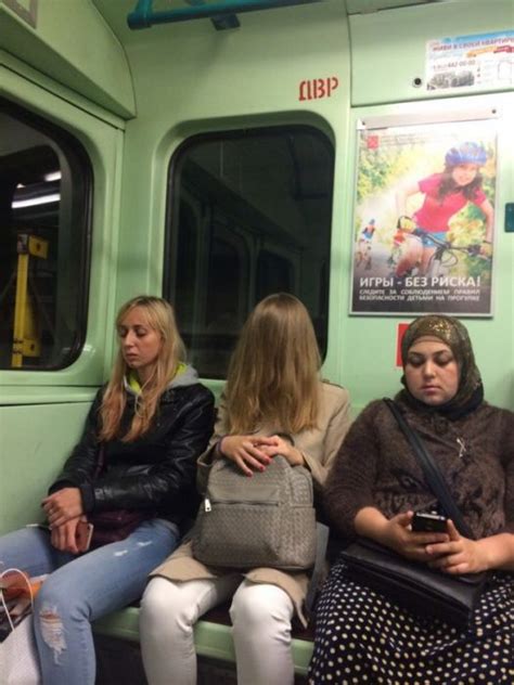 Strange People In Russian Subway 30 Pics