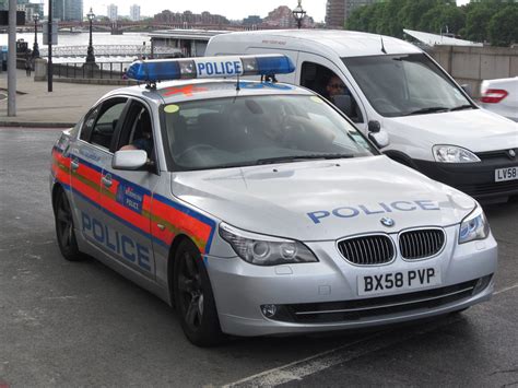 Metropolitan Police Bmw 525d Sco19 Armed Response Vehi Flickr