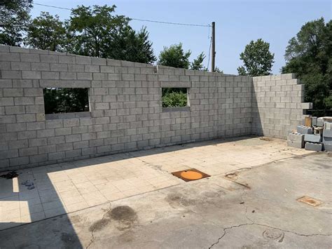 Cement block building Online Government Auctions of Government Surplus