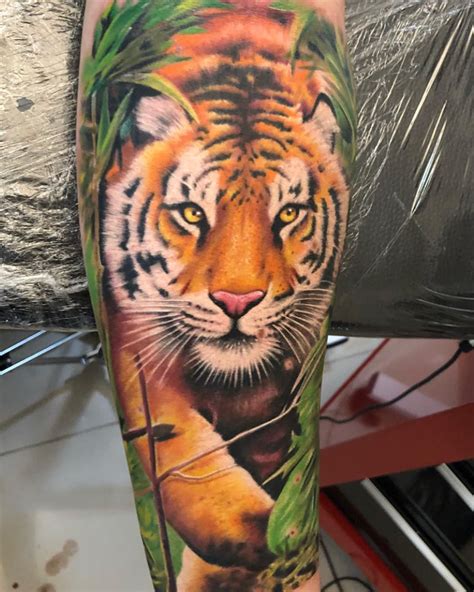Tattoo Tigre Realista Colorido Trabalho Realizado Por Camilo Tuero