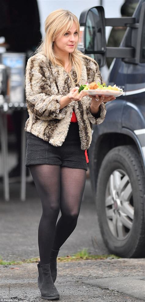 Coronation Street Star Tina O Brien Messes About On Set Daily Mail