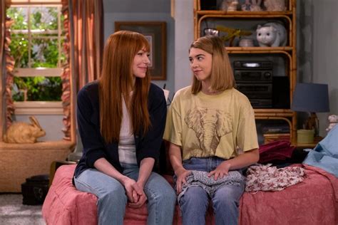 That 90s Show Stars Praise Laura Prepons Directing In Netflix Show