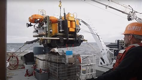 Car Sized Sea Rover Sinks To A Depth Of 20000 Ft Consumes No More