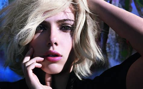 Download Wallpapers Scarlett Johansson Portrait Blonde Blue Eyes