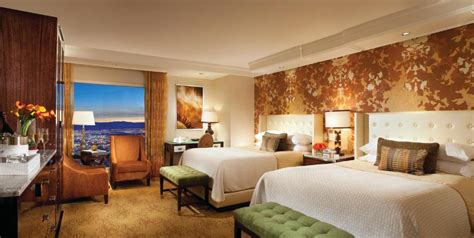 Three bedroom suites for up to 10 people. •3 BEDROOM SUITES IN LAS VEGAS for 8, for 10 or more ...