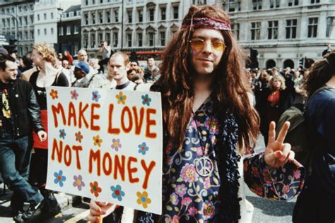 25 Pictures Of Hippies From The 1960s That Prove That They Were Really