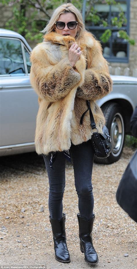 Kate Moss Fur Coat Hot Sex Picture