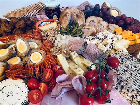 Ploughman's Platter Tray - All That Platters