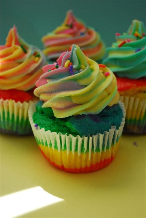 Amazing Rainbow Cupcakes Pt Deuxand A Video The Domestic Rebel