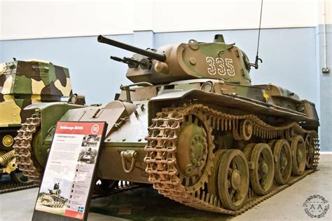 Stridsvagn M40l Swedish Light Tank Ww Ii The Tank Museum Public