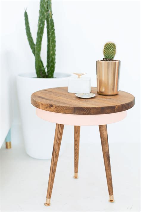This design is quite sleek in the look, and it could be a perfect minimalistic addition to your living room! DIY Mid Century Side Table | Sugar & Cloth