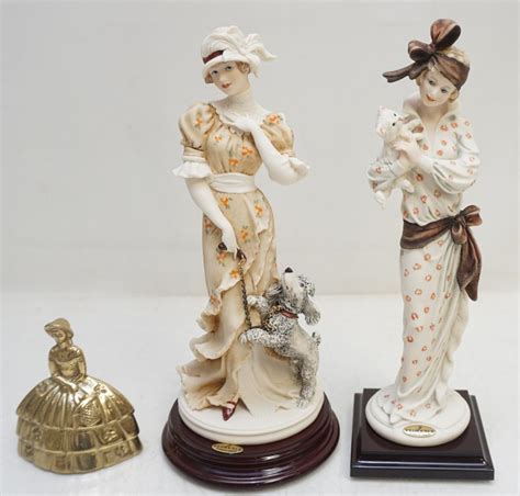 Giuseppe armani figurines are a treasured favorite with collectors around the world. 2 GIUSEPPE ARMANI FLORENCE FIGURINES