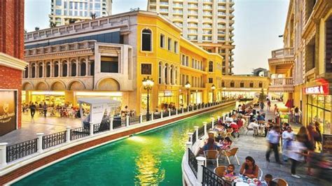 At the venezia mall and complex in istanbul, you will be surprised by the boats in the middle of a copy of the italian city of venice where an ancient. Venezia Mega Konutları Projesi ve Fiyatları ...