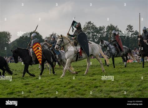 Battle Of Hastings Reenactment Stock Photo Alamy