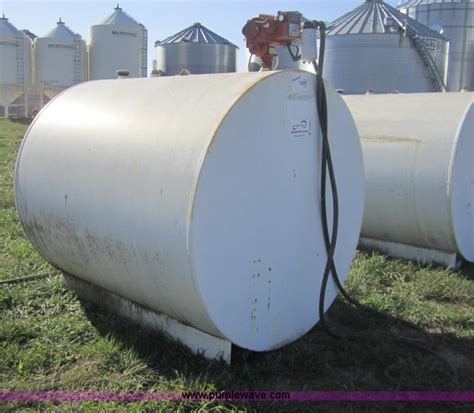 1000 Gallon Steel Fuel Tank In Galena Ks Item C5024 Sold Purple Wave