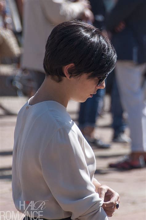 Blondes are going lighter and brighter than last year. Street-style hair - short cut inspiration - Hair Romance