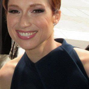 Ellie Kemper Nude Leaked Photos And Porn Video